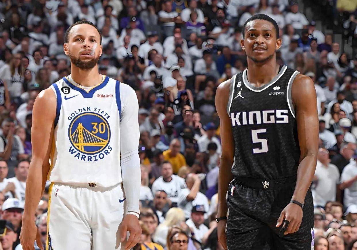 爱游戏体育-库里官方宣布败北新规，FPX引发争议！